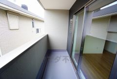 同仕様写真。南側にバルコニーがあり、暖かな日差しが入ってきます＾＾