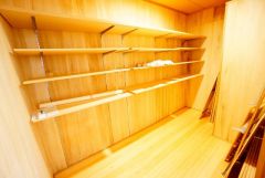 1階には納戸あり＾＾使わない物や趣味のものを一箇所に集約できるため、リビングや廊下が散らかりにくくなります。