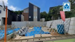 福間南小学校徒歩10分。スーパーやコンビニなども近く周辺環境充実。快適でゆとりのある生活空間で新生活を始めましょう^^