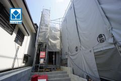 現地（2026年8月31日）撮影。リビング18帖。南西向きで日当たり良好。各居室収納あり＾＾