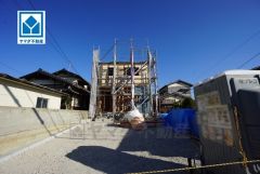 現地（2025年12月9日）撮影。福間小学校徒歩10分＾＾スーパーやコンビニなども近く周辺環境充実。快適でゆとりのある生活空間で新生活を始めましょう^^