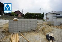 現地（2025年5月19日）撮影。和白駅徒歩13分、都心へのアクセス良好。スーパーやコンビニなども近く周辺環境充実。快適でゆとりのある生活空間で新生活を始めましょう^^