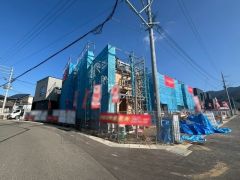 現地（2026年2月12日）撮影。大きな車でも駐車しやすいため、車のサイズを気にせず好きな車に乗れます。