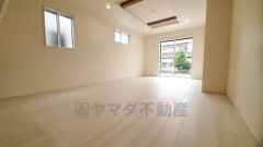 温かみのある雰囲気と、キッチンでの作業性を兼ね備え、家族の笑顔あふれる団らんのひと時をお過ごしいただける設計になっています。