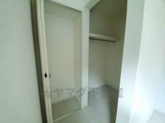 1階洋室にはファミリークローク付き＾＾たっぷり収納できますよ＾＾