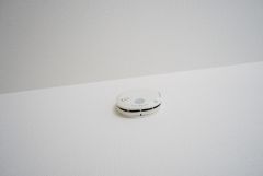 火災発生をいち早く知らせてくれる火災報知器は標準装備です。