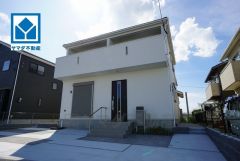 省エネ、安全性を実感できるオール電化住宅。徒歩圏内にショッピングモールやコンビニもあり、周辺環境充実＾＾