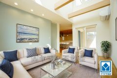 家具はイメージです。家族が集まる開放的なリビング。思い思いの時間を過ごしたり、家族みんなで食事をしたり、素敵な団らんの場になりますね＾＾