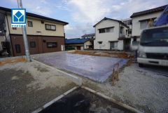 現地（2026年10月19日）撮影。4LDK、広々LDK17帖＾＾子育てしやすい閑静な住宅街＾＾全居室収納スペース付き＾＾