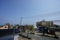 2階バルコニーからの眺望です。前面に遮るものがなく景色を一望できます。