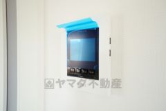 防犯性、セキュリティ対策に安心できるテレビモニター付きインターフォンです。セールスマン対策にもなり安心できます。