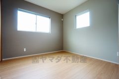 アクセントクロスがオシャレですね。インテリアでどんな部屋にするのか考えるのも楽しみです。