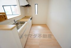 カウンタートップは耐熱性に優れており、日ごろのお掃除もふき取るだけでＯＫ。