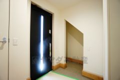 たっぷり収納できるシューズボックスです。家族全員の靴がきれいに整頓できます。