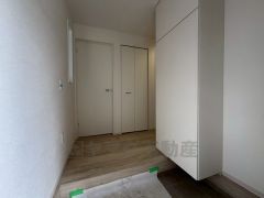 大容量のシューズボックスは家族全員の増えがちな靴や物をすっきり収納できます。