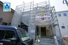 現地（2025年6月30日）撮影。国道3号線まで車2分（400ｍ）で通勤やお出かけに便利。快適でゆとりのある生活空間で新生活を始めましょう^^