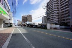 セブンイレブン宗像赤間駅前店まで徒歩3分の近さ。すぐに必要なものを買いにいけるので便利ですね。毎日のお買物に便利なグリーンコープ宗像店は徒歩6分＾＾