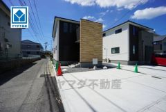 東郷小学校まで徒歩11分と近く、お子様も無理なく通えます＾＾