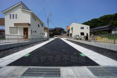 共有道路。落ち着いた住宅地内で快適な生活を実現してみませんか。