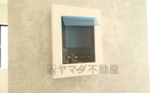 防犯性、セキュリティ対策に安心できるテレビモニター付きインターフォンです。セールスマン対策にもなり安心できます。