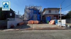 現地（2025年11月14日）撮影。駐車もらくらくの敷地面積60坪以上。最新の設備で気持ちの良い新生活を送りませんか＾＾