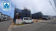 現地（2025年8月）撮影。2路線利用可能で都心へのアクセスの幅が広がります。毎日の通勤・通学・買い物がしやすく、快適に過ごせます。