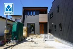 JR九産大前駅徒歩3分、都心へのアクセス良好。スーパーやコンビニなども近く周辺環境充実。快適でゆとりのある生活空間で新生活を始めましょう^^