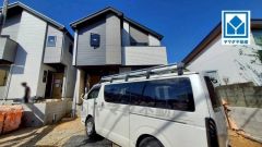 現地（2025年10月23日）撮影。天神行バス停まで徒歩3分で、都心へのアクセスの幅が広がります。毎日の通勤・通学・買い物がしやすく、快適に過ごせます。