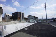 前面道路。南西側約12.9ｍ公道。