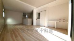 断熱性能の窓ガラスを採用。省エネ、光熱費カットにも貢献します。夏は涼しく、冬は暖かく快適に過ごせますよ＾＾