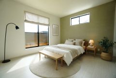 家具はイメージです。ご夫婦お二人のプライベートシーンを演出する寝室は、大容量のウォークインクローゼット付き。