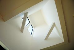 天井まで見渡すことが可能であるため視線の抜けが良く、実際の部屋の広さよりも広く感じます＾＾