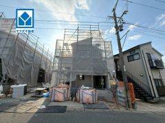 現地（2026年5月25日）撮影。2号棟。ゆとりある4ＬＤＫ＾＾高い天井で開放的な空間＾充実したパントリー、ウォークインクローゼットの収納スペースを確保＾＾
