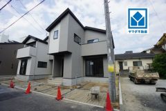 福間駅徒歩4分、小学校も徒歩9分と毎日の通勤・通学・買い物がしやすく、快適に過ごせます。