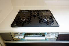 3口コンロなので、効率よくお料理が楽しめます。毎日のお料理も楽しくなりますね＾＾