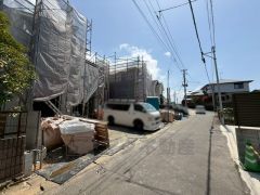 現地（2026年4月16日）撮影。大型車の通行が少なく、騒音や振動が少ないので静かで快適な生活を送れます。落ち着いた住宅地内で快適な生活を実現してみませんか。