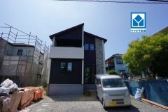現地（2026年7月13日）撮影。千鳥小学校徒歩9分、古賀北中学校徒歩8分。お子様の通学も安心です＾＾快適でゆとりのある生活空間で新生活を始めましょう^^