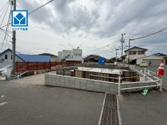 2号棟。現地（2026年3月31日）撮影。ゆとりある4LDK＾＾最新の設備で気持ちの良い新生活を送りませんか。是非お問合せ下さい＾＾