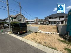 現地（2026年5月11日）撮影。八田小学校徒歩7分。スーパー・コンビニ・ドラッグストアも徒歩10分圏内に揃っています＾＾快適でゆとりのある生活空間で新生活を始めましょう^^