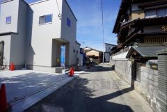 お気に入りの家具とインテリアでステキな部屋を作りましょう。