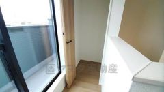 2階ホール収納。生活用品のストック、季節衣類などの収納場所としても便利です。