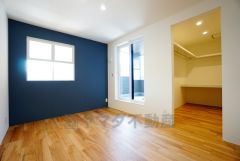 アクセントクロスがオシャレですね。インテリアでどんな部屋にするのか考えるのも楽しみです。