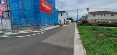 現地（2025年9月4日）撮影。大型車の通行が少なく、騒音や振動が少ないので静かで快適な生活を送れます。