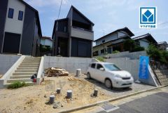 三苫駅徒歩10分、都心へのアクセス良好。スーパーやコンビニなども近く周辺環境充実。快適でゆとりのある生活空間で新生活を始めましょう^^