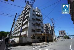 令和7年7月リフォーム済み＾＾ 箱崎宮前駅徒歩7分で都心へのアクセス良好。徒歩1分の近隣駐車場継承可能です＾＾