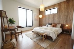 家具はイメージです。寛ぎの時間を紡ぎだす主寝室は、大型ベッドを置いても余裕の広さを確保しています。