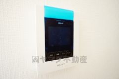 防犯性、セキュリティ対策に安心できるテレビモニター付きインターフォンです。セールスマン対策にもなり安心できます。