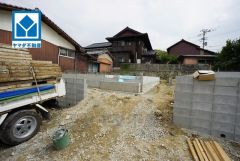 現地（2025年5月19日）撮影。和白駅徒歩13分、都心へのアクセス良好。スーパーやコンビニなども近く周辺環境充実。快適でゆとりのある生活空間で新生活を始めましょう^^