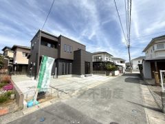 お気に入りの家具とインテリアでステキな部屋を作りましょう。