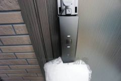 万が一落としてしまっても町の鍵屋さんなどでは簡単に合鍵を作ることができないので、防犯性が高く安心です。